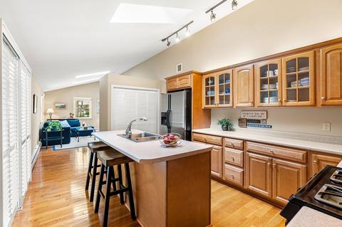 21 Stowecroft Dr, Hampton, NH 03842 photo 10
