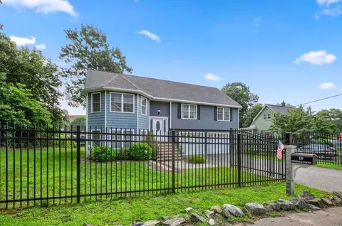 10 Emerald Ct, Stoneham, MA 02180 photo 8