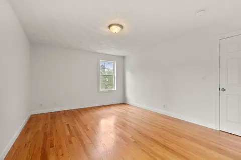 10 Emerald Ct, Stoneham, MA 02180 photo 32