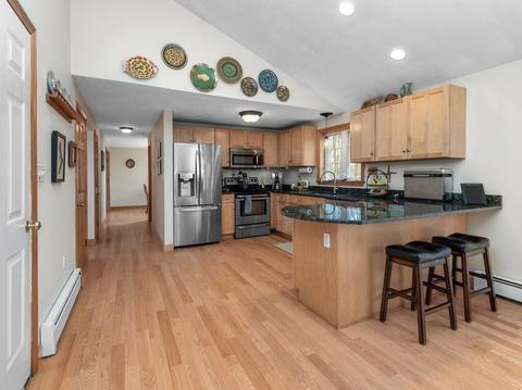 12 Newton Dr, Sutton, MA 01590 photo 8