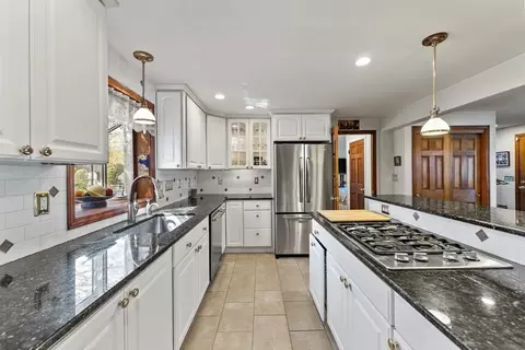 6 Memory Ln, Wilbraham, MA 01095 photo 5