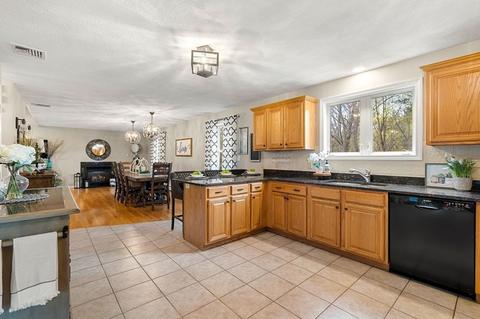315 Locust St, Danvers, MA 01923 photo 7