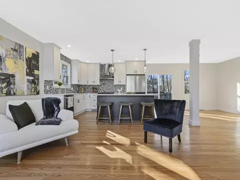 33 Line Rd, Reading, MA 01867 photo 6