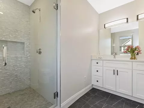 33 Line Rd, Reading, MA 01867 photo 12