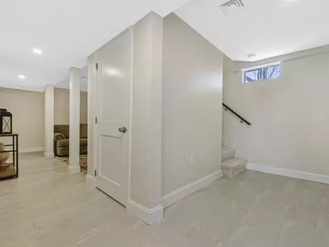 33 Line Rd, Reading, MA 01867 photo 13