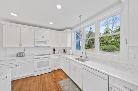 54 Trefton Dr, Braintree, MA 02184 photo 7