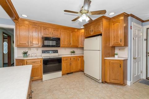 511 Gilbert St, Mansfield, MA 02048 photo 7