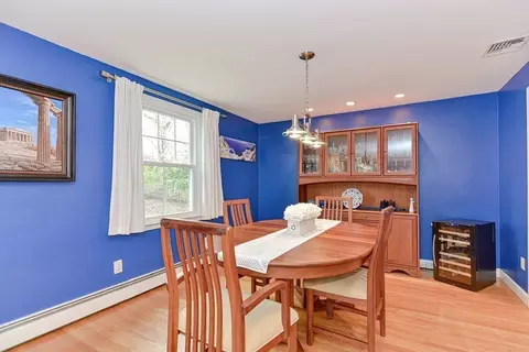 144 Greendale Ave, Needham, MA 02494 photo 8