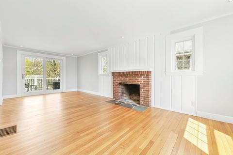 17 Commonwealth Ave, Dedham, MA 02026 photo 15