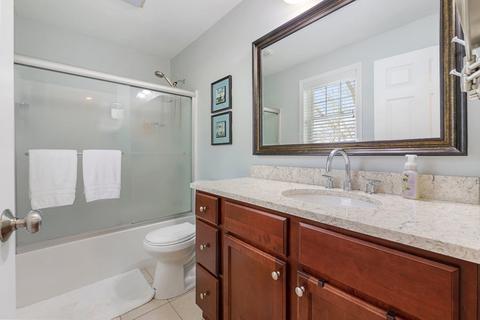 8 Hurtle Ave, Worcester, MA 01604 photo 17