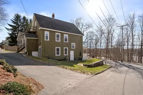 27 Thompson St, Maynard, MA 01754 photo 3