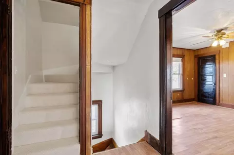 27 Thompson St, Maynard, MA 01754 photo 9