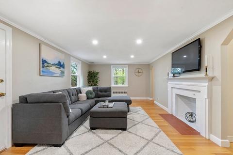 65 Charles River St, Needham, MA 02492 photo 8