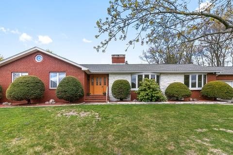 224 Erin Ln, Ludlow, MA 01056