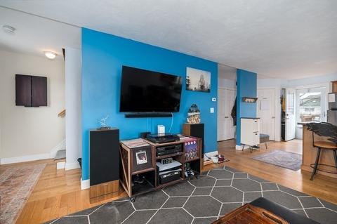 8 Pearl St #2, Gloucester, MA 01930 photo 6