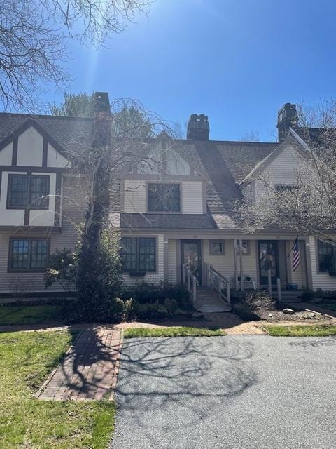 22 Village Green Cir #22, Mashpee, MA 02649