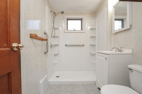 21 Watling St, Springfield, MA 01104 photo 19