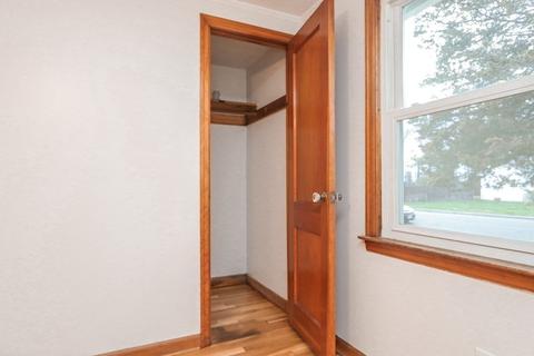 21 Watling St, Springfield, MA 01104 photo 17