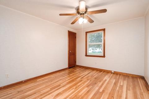 21 Watling St, Springfield, MA 01104 photo 13