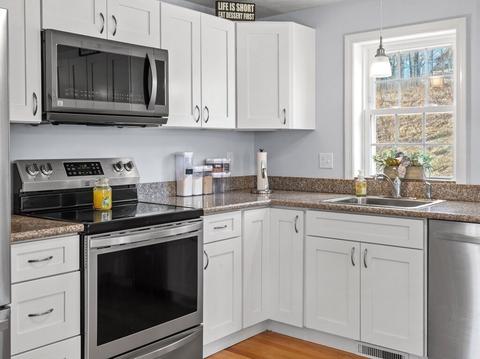 33 Bittersweet Blvd, Worcester, MA 01607 photo 10