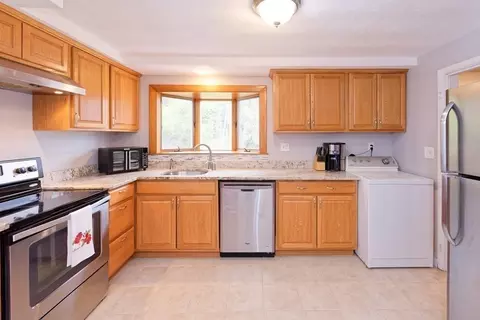 54 Gregory Rd, Framingham, MA 01701 photo 21