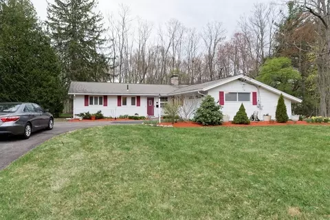 54 Gregory Rd, Framingham, MA 01701 photo 2