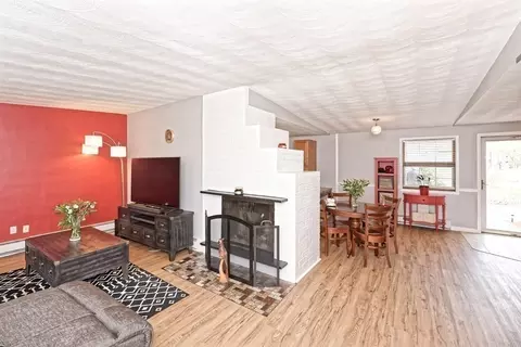 54 Gregory Rd, Framingham, MA 01701 photo 14