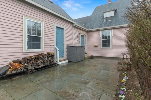 84 Wheeler St, Gloucester, MA 01930 photo 2