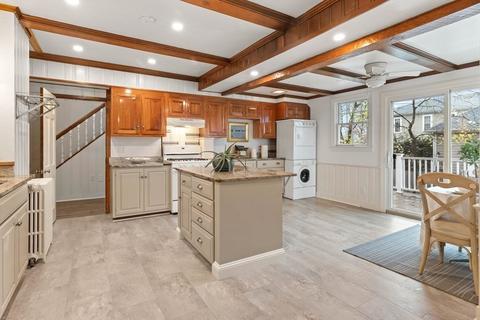 84 Wheeler St, Gloucester, MA 01930 photo 11