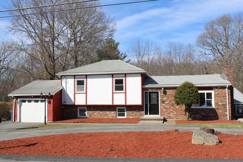 12 Eagle Dr, Dudley, MA 01571
