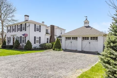 1211 Craigville Beach Rd, Barnstable, MA 02632