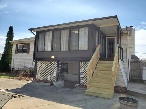 140 Anson St, Chicopee, MA 01020 photo 3