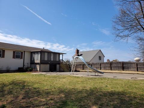 140 Anson St, Chicopee, MA 01020 photo 4