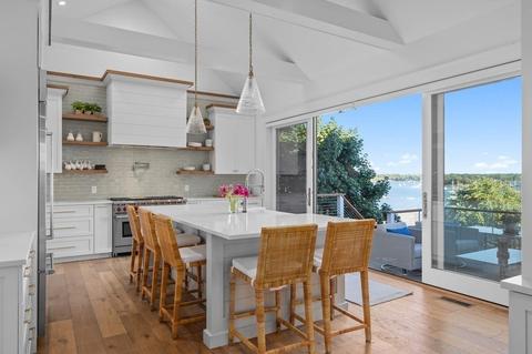 24 Marion St, Hingham, MA 02043 photo 9