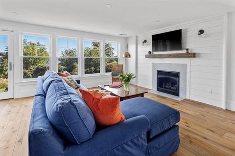 24 Marion St, Hingham, MA 02043 photo 32
