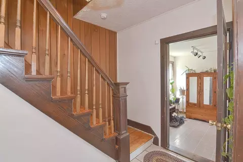 34 E Mountain St, Worcester, MA 01606 photo 5