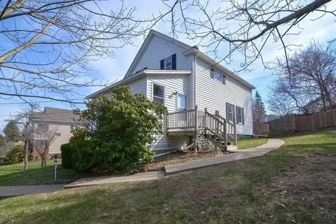 34 E Mountain St, Worcester, MA 01606 photo 2