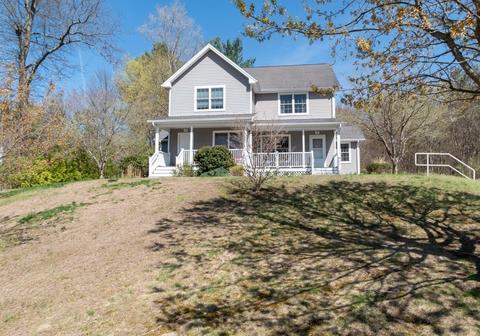 12 Palley Village Pl #12, Amherst, MA 01002