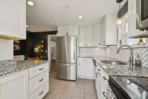 40 Hapgood Rd, Worcester, MA 01605 photo 7