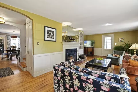 40 Hapgood Rd, Worcester, MA 01605 photo 2