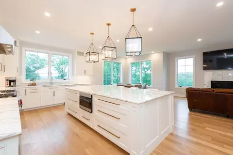 32 E Meadow Ln, Middleton, MA 01949 photo 10