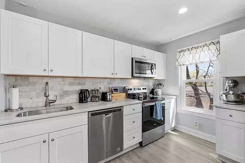 68 Emerald St, Gardner, MA 01440 photo 2