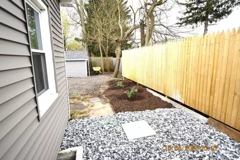84 Wilton St, Springfield, MA 01109 photo 11