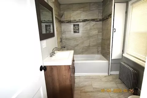 84 Wilton St, Springfield, MA 01109 photo 9