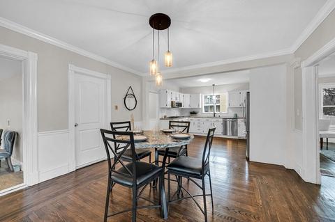 70 Pine St, Chicopee, MA 01013 photo 9