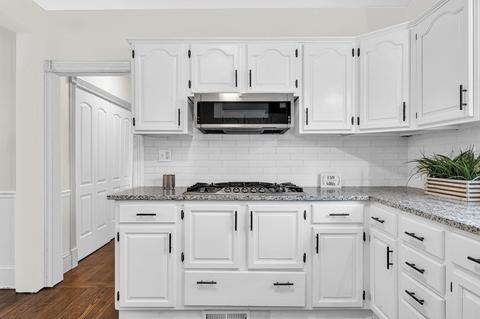 70 Pine St, Chicopee, MA 01013 photo 12