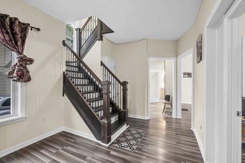 75 Montrose St, Springfield, MA 01109 photo 3