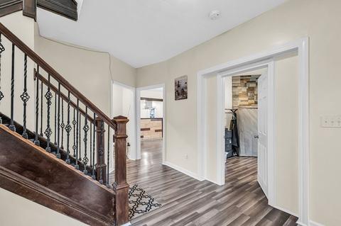 75 Montrose St, Springfield, MA 01109 photo 4
