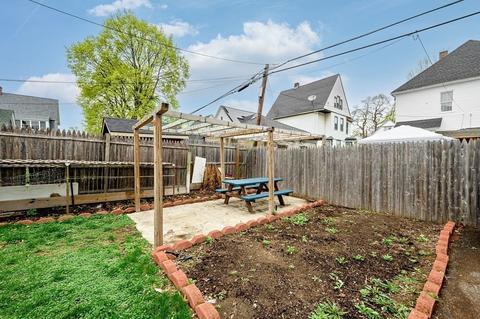 75 Montrose St, Springfield, MA 01109 photo 38