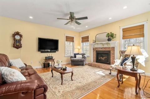 53 Forest Dr, Holden, MA 01520 photo 8